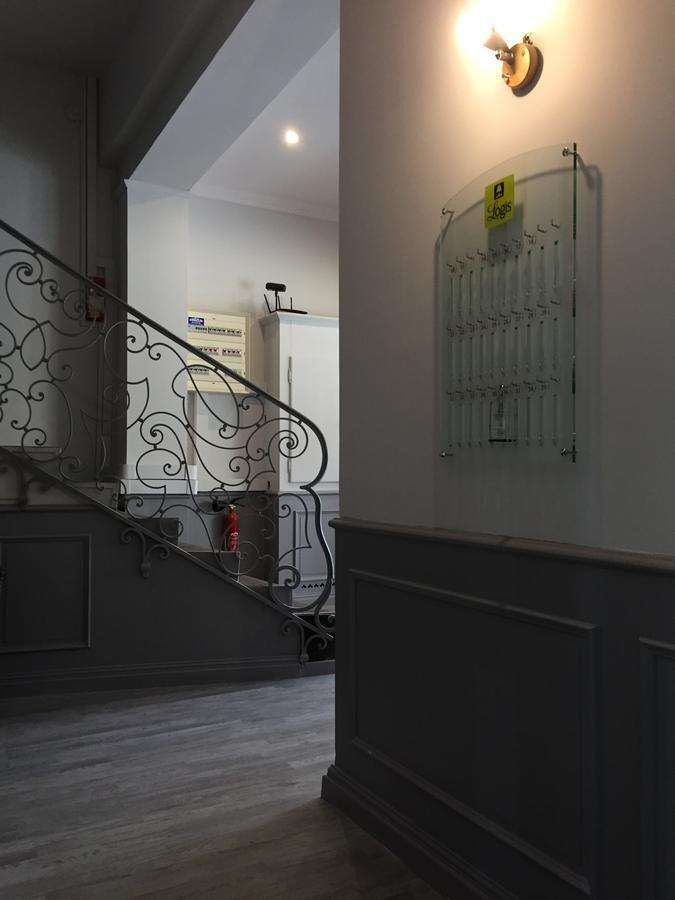 Logis Hotel Du Midi サロン＝ド＝プロヴァンス エクステリア 写真