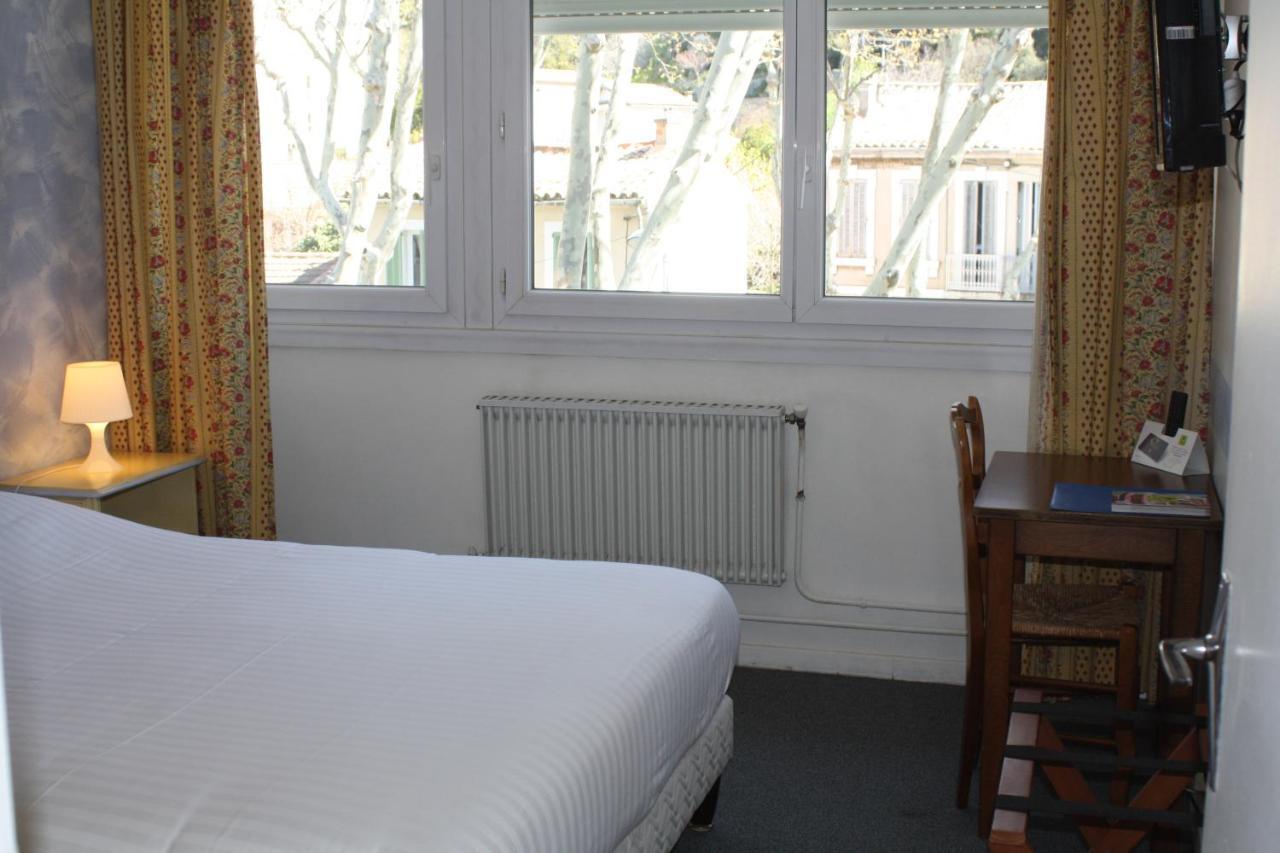 Logis Hotel Du Midi サロン＝ド＝プロヴァンス エクステリア 写真