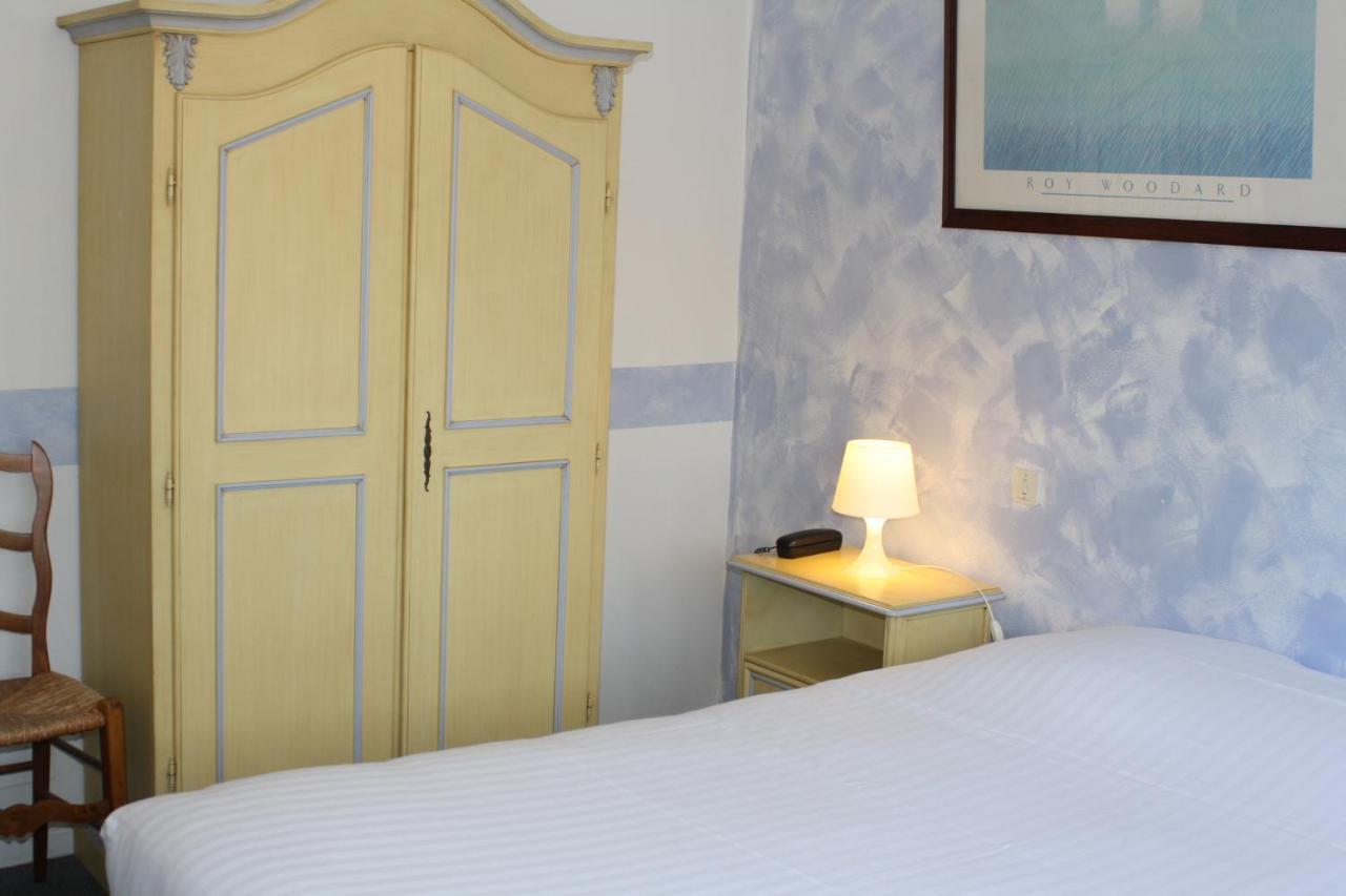 Logis Hotel Du Midi サロン＝ド＝プロヴァンス エクステリア 写真